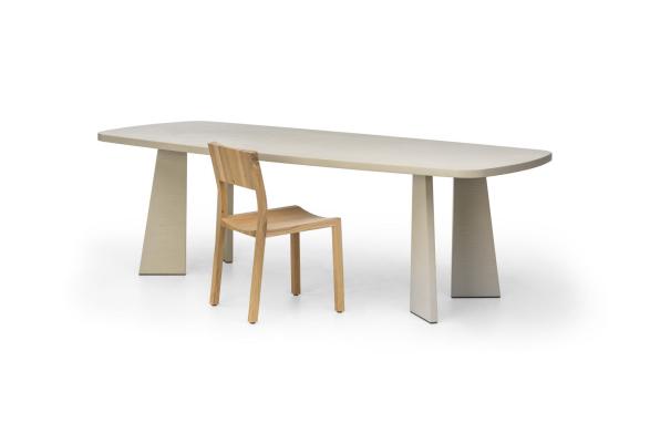 tafel bo vooraanzicht